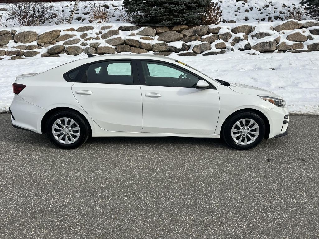 2019 Kia Forte Image 2