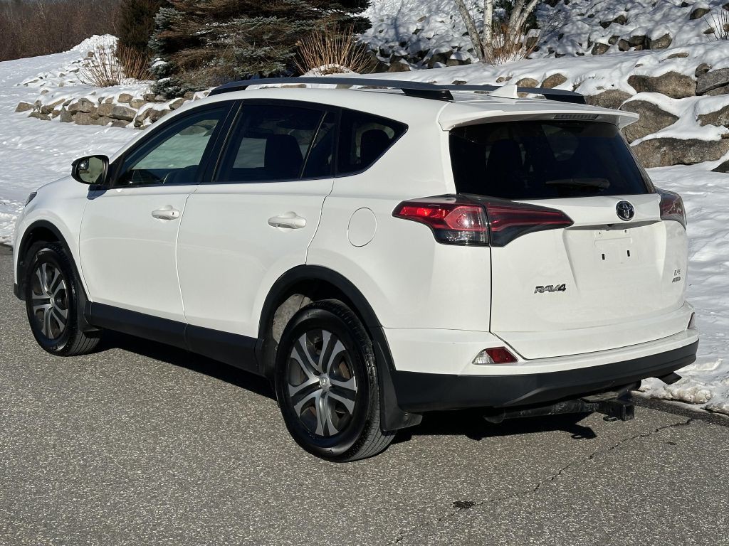 2017 Toyota Rav4 Image 6