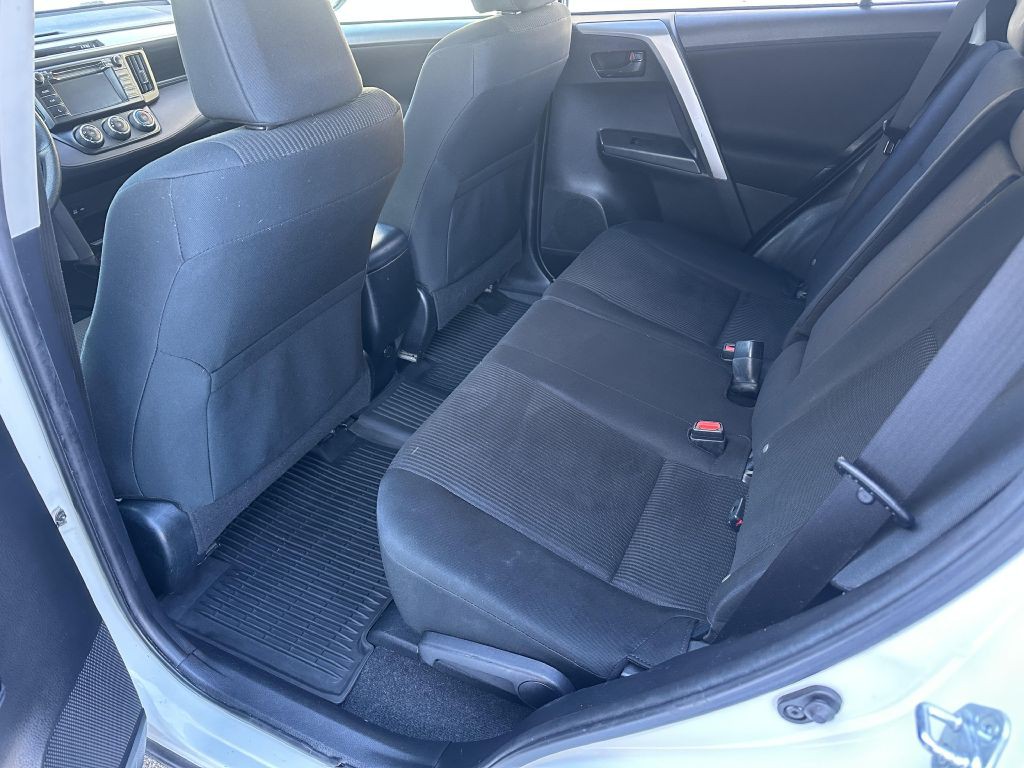 2017 Toyota Rav4 Image 8