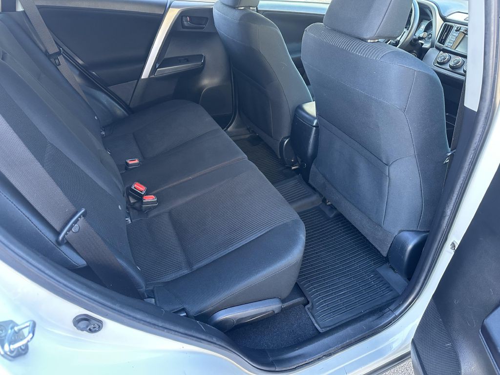 2017 Toyota Rav4 Image 10