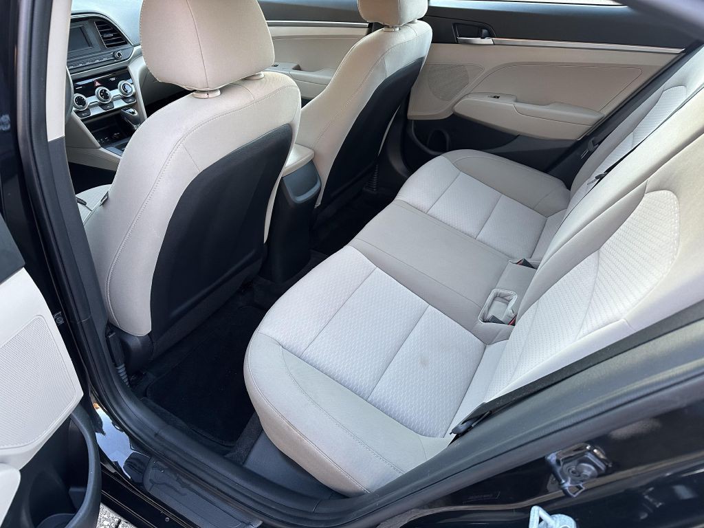 2019 Hyundai Elantra Image 8