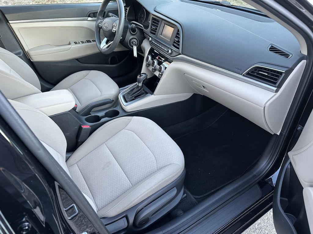 2019 Hyundai Elantra Image 9