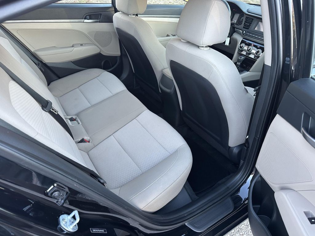 2019 Hyundai Elantra Image 10