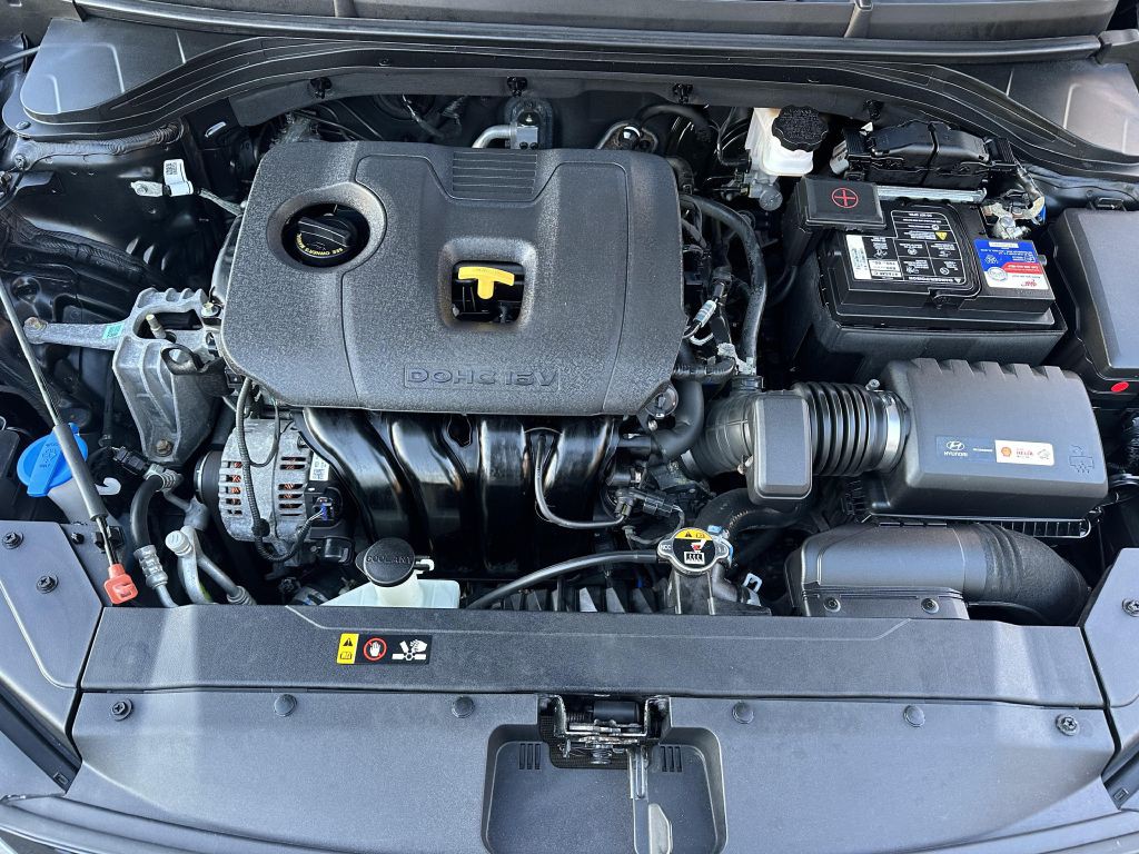 2019 Hyundai Elantra Image 13