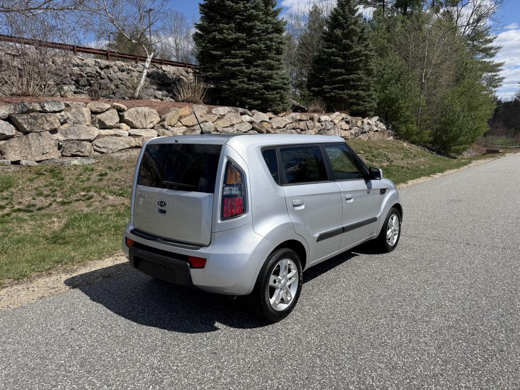 2010 Kia Soul Image 3