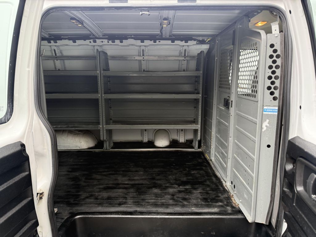 2017 Chevrolet Express Image 10