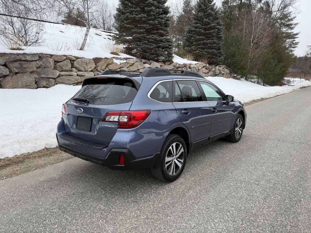 2018 Subaru Outback Image 3