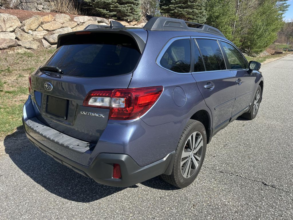 2018 Subaru Outback Image 3