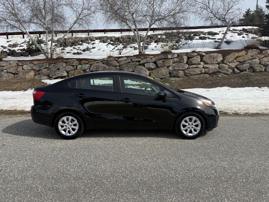 2014 Kia Rio Image 2