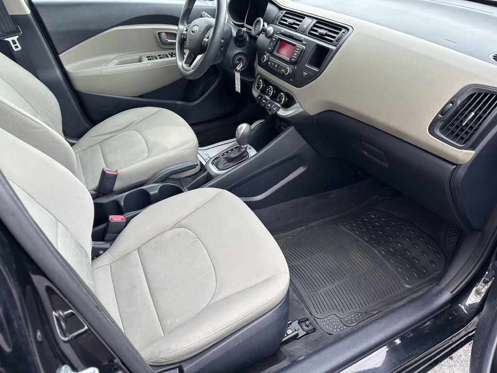 2014 Kia Rio Image 9