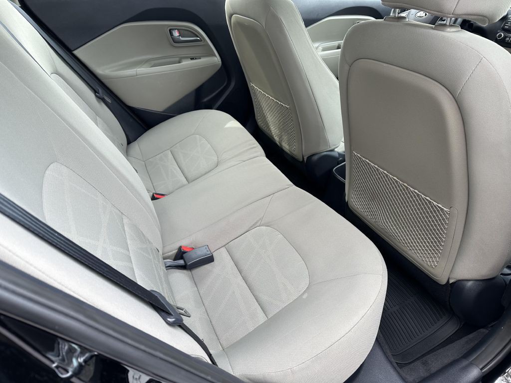 2014 Kia Rio Image 10