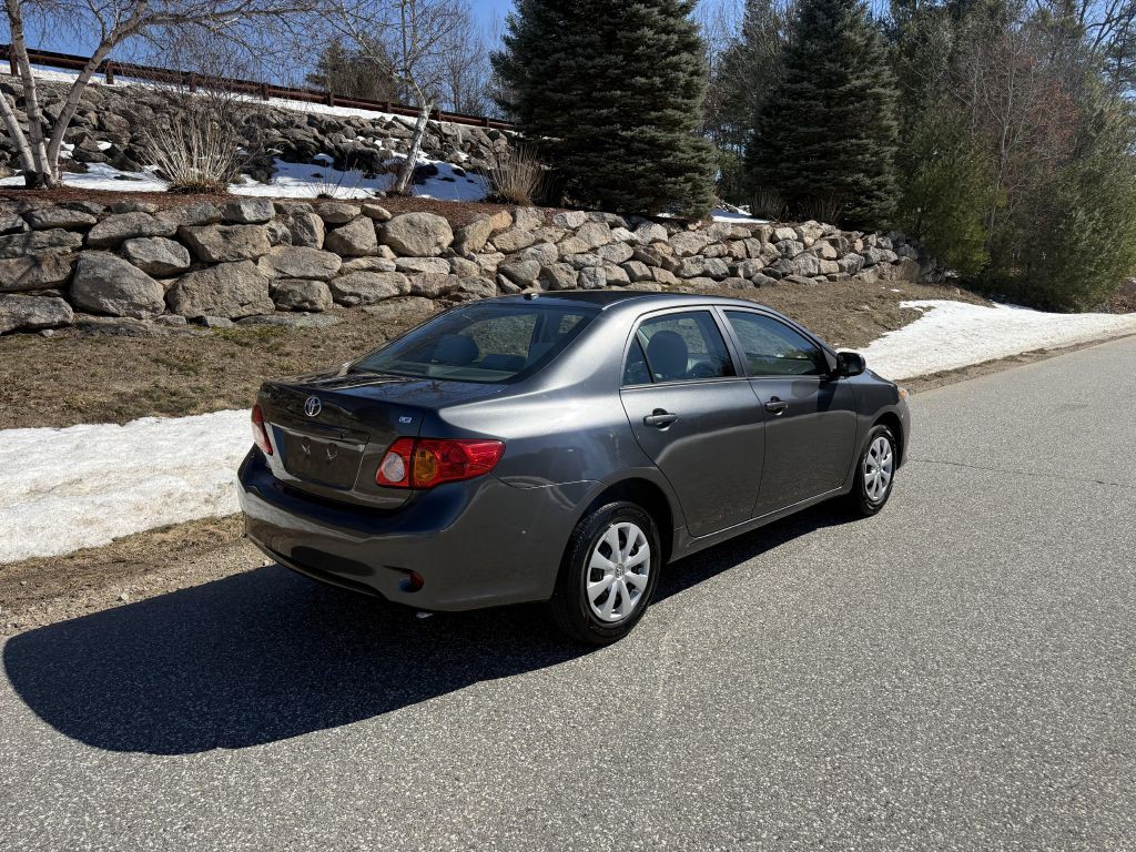 2010 Toyota Corolla Image 3