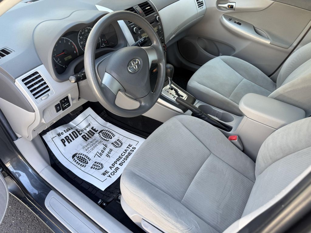 2010 Toyota Corolla Image 7