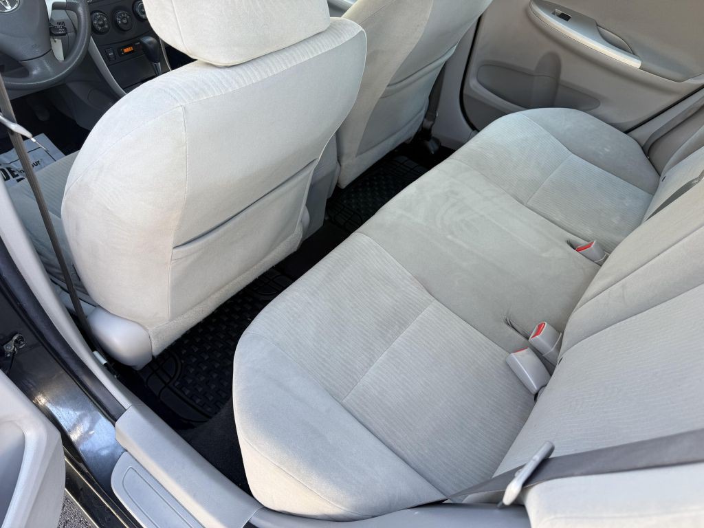 2010 Toyota Corolla Image 8