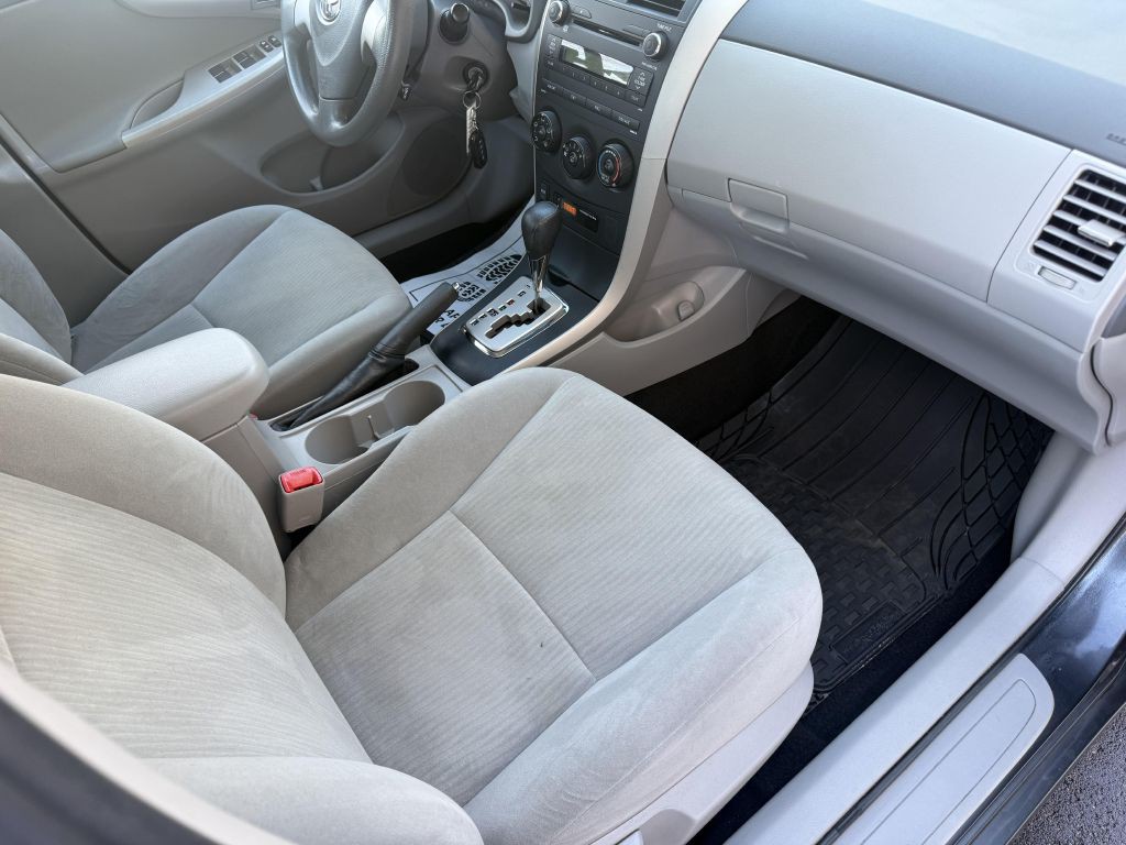 2010 Toyota Corolla Image 9