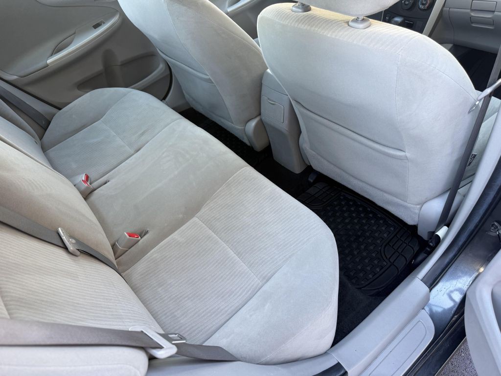 2010 Toyota Corolla Image 10