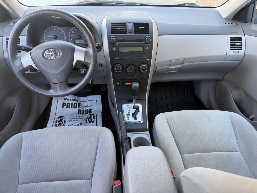 2010 Toyota Corolla Image 11
