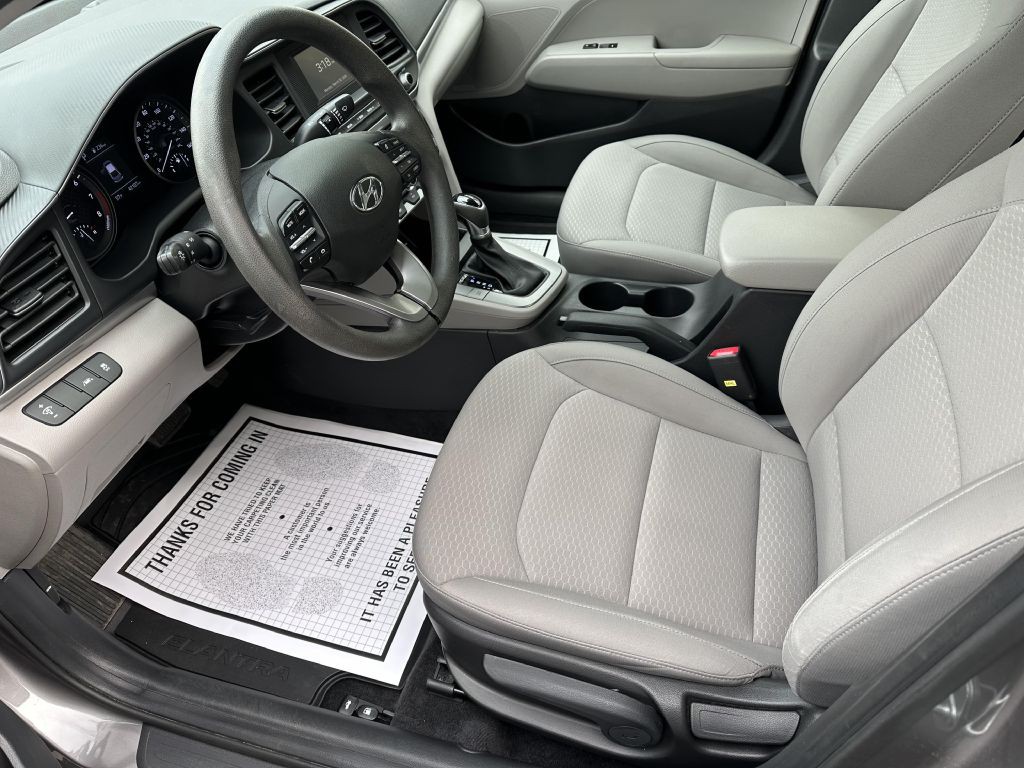 2020 Hyundai Elantra Image 7