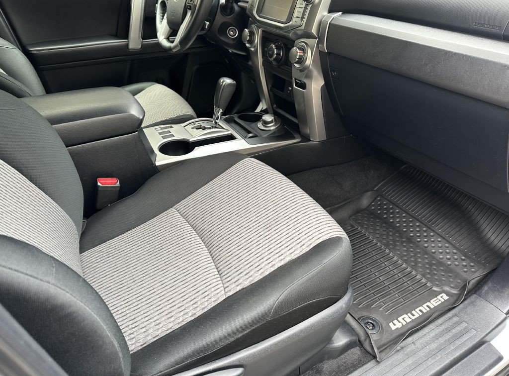 2019 Toyota 4Runner Image 9