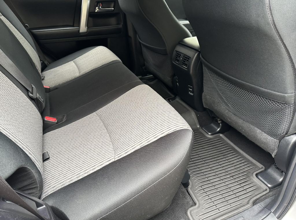 2019 Toyota 4Runner Image 10