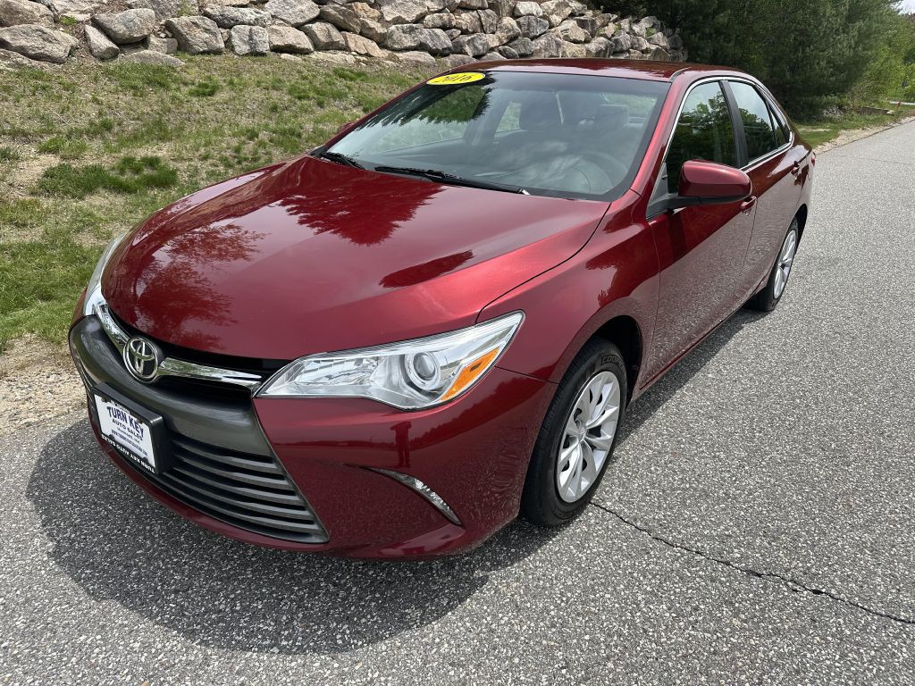 2016 Toyota Camry Image 4