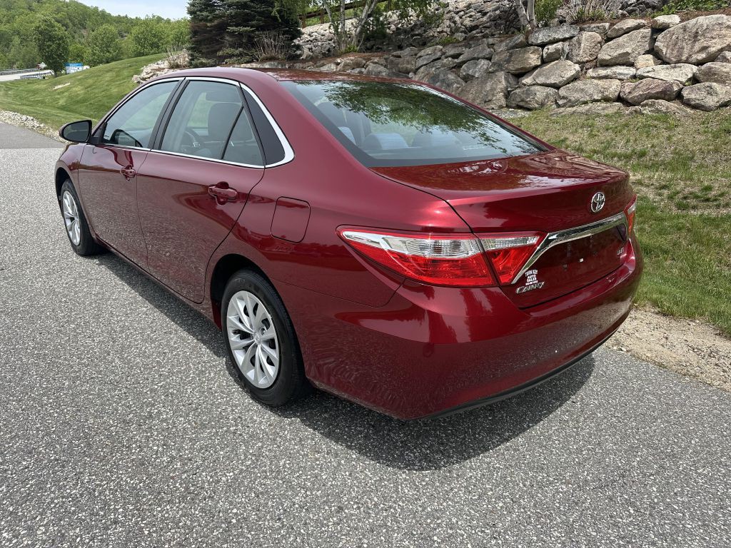 2016 Toyota Camry Image 6