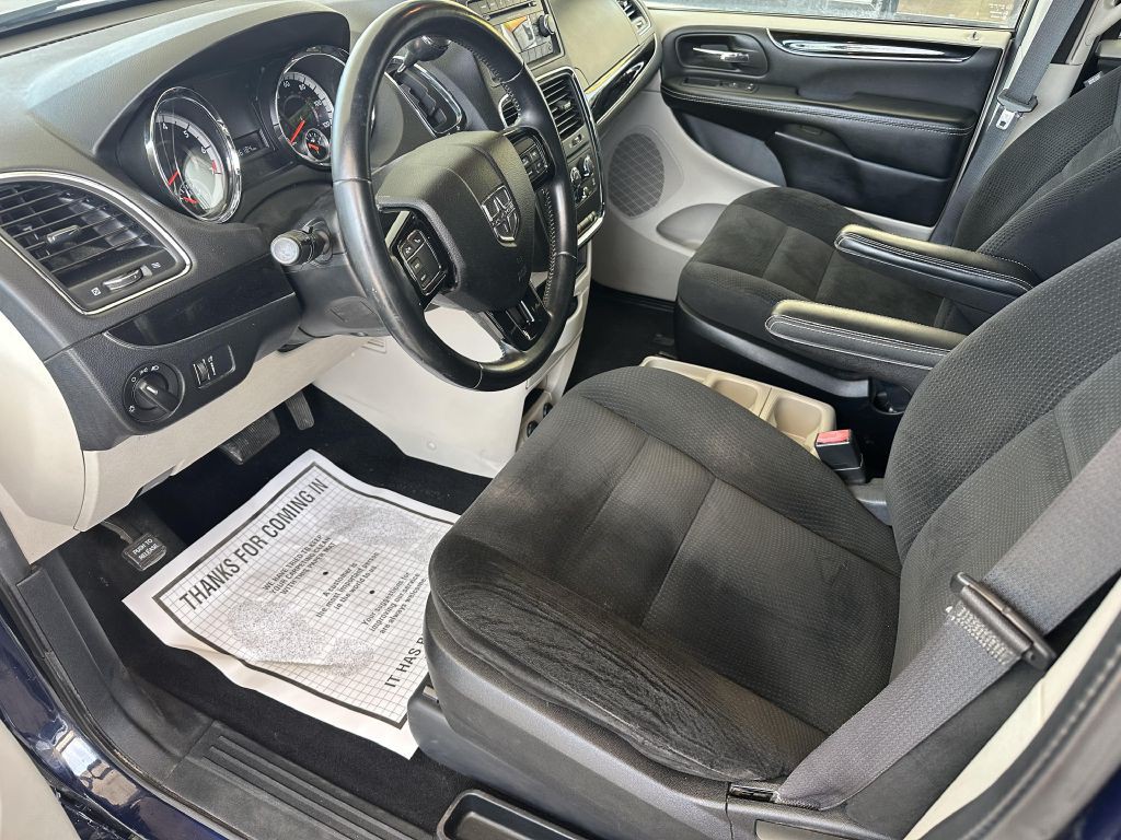 2016 Dodge Grand Caravan Image 7