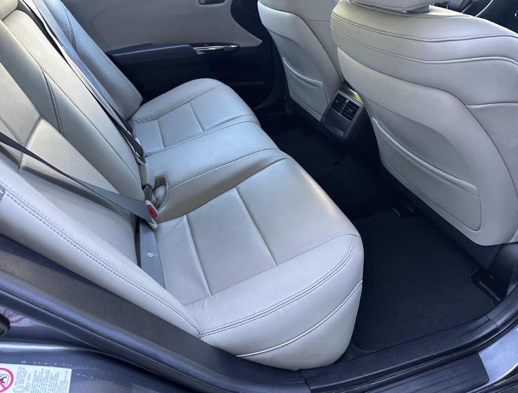 2014 Toyota Avalon Image 10