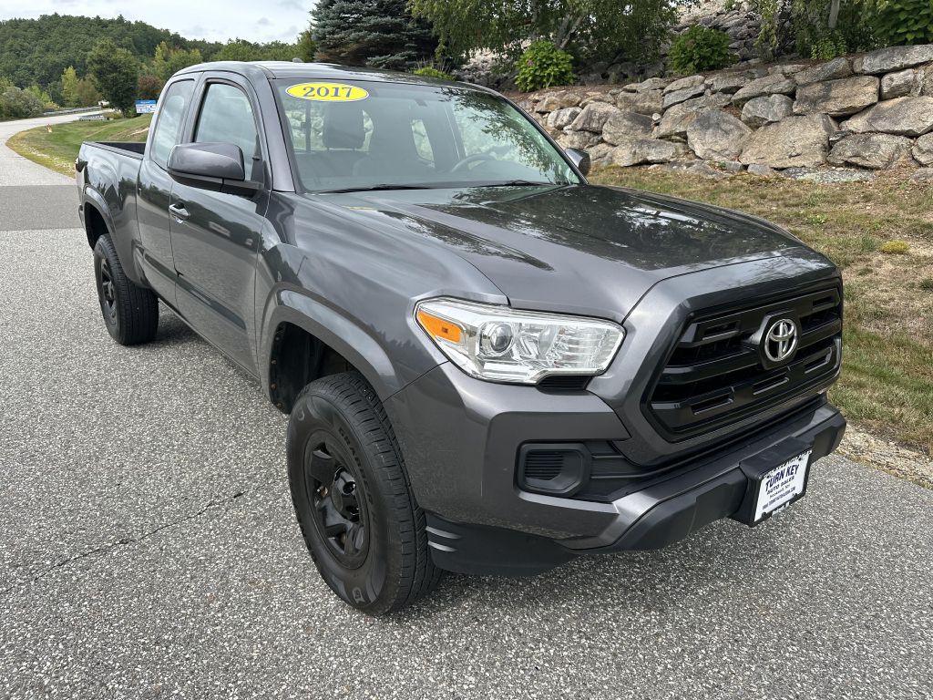 2017 Toyota Tacoma Image 1
