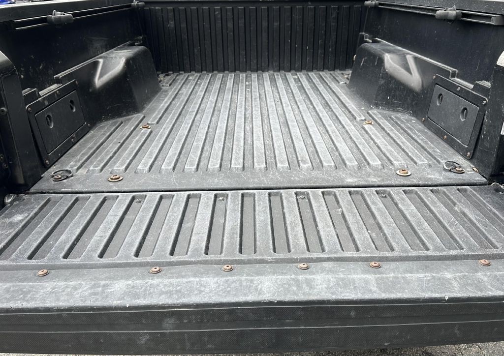 2017 Toyota Tacoma Image 12