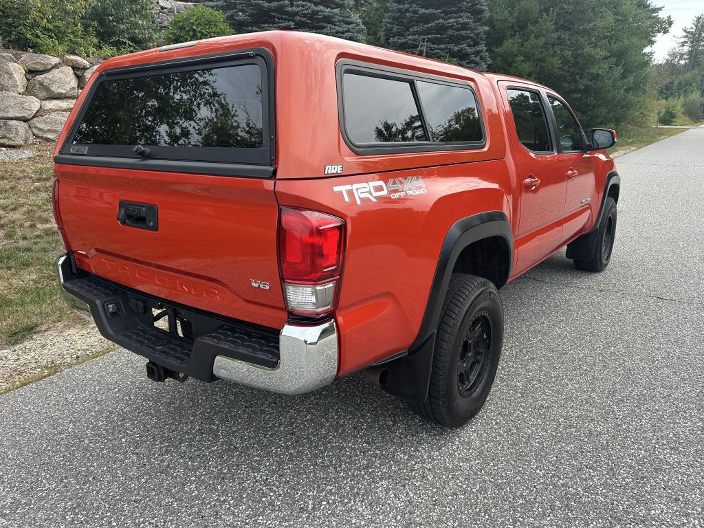 2016 Toyota Tacoma Image 3