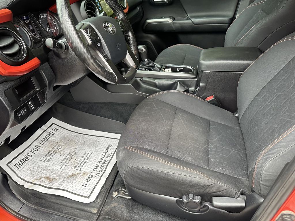 2016 Toyota Tacoma Image 7