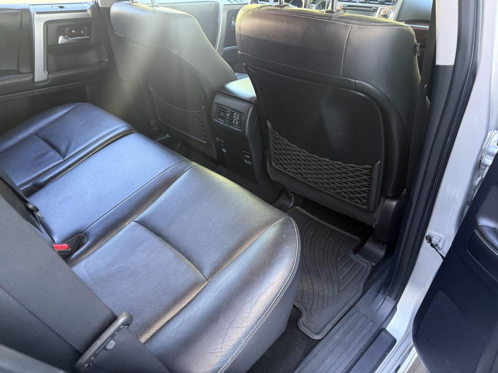 2015 Toyota 4Runner Image 10