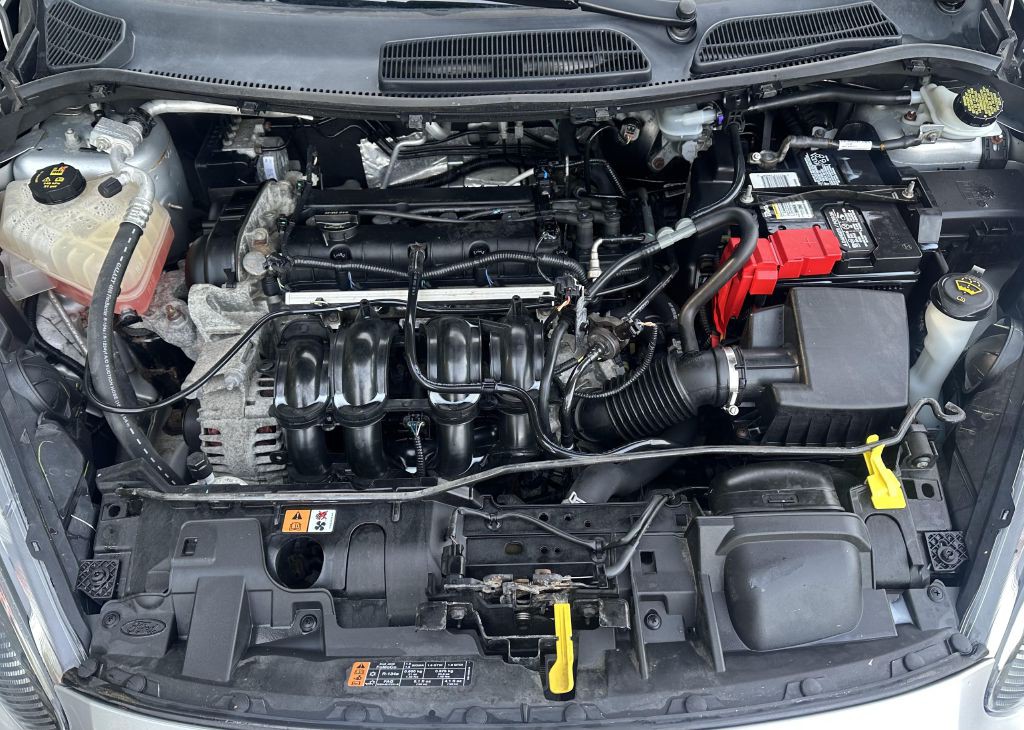 2016 Ford Fiesta Image 13