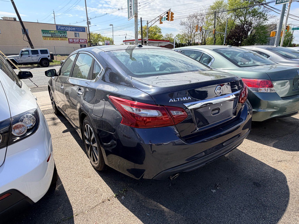 2018 Nissan Altima Image 5