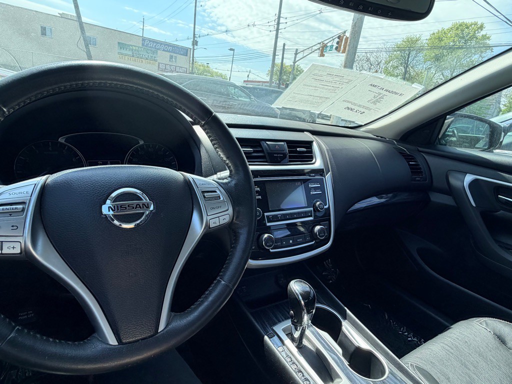 2018 Nissan Altima Image 13