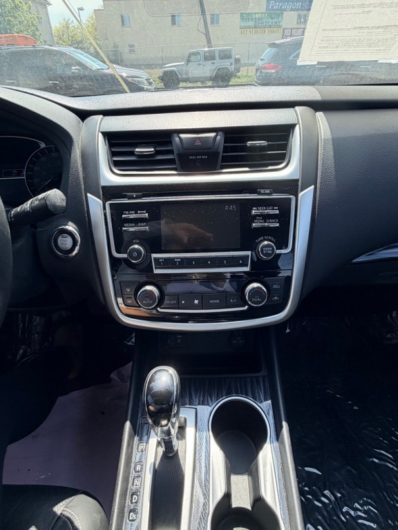 2018 Nissan Altima Image 14