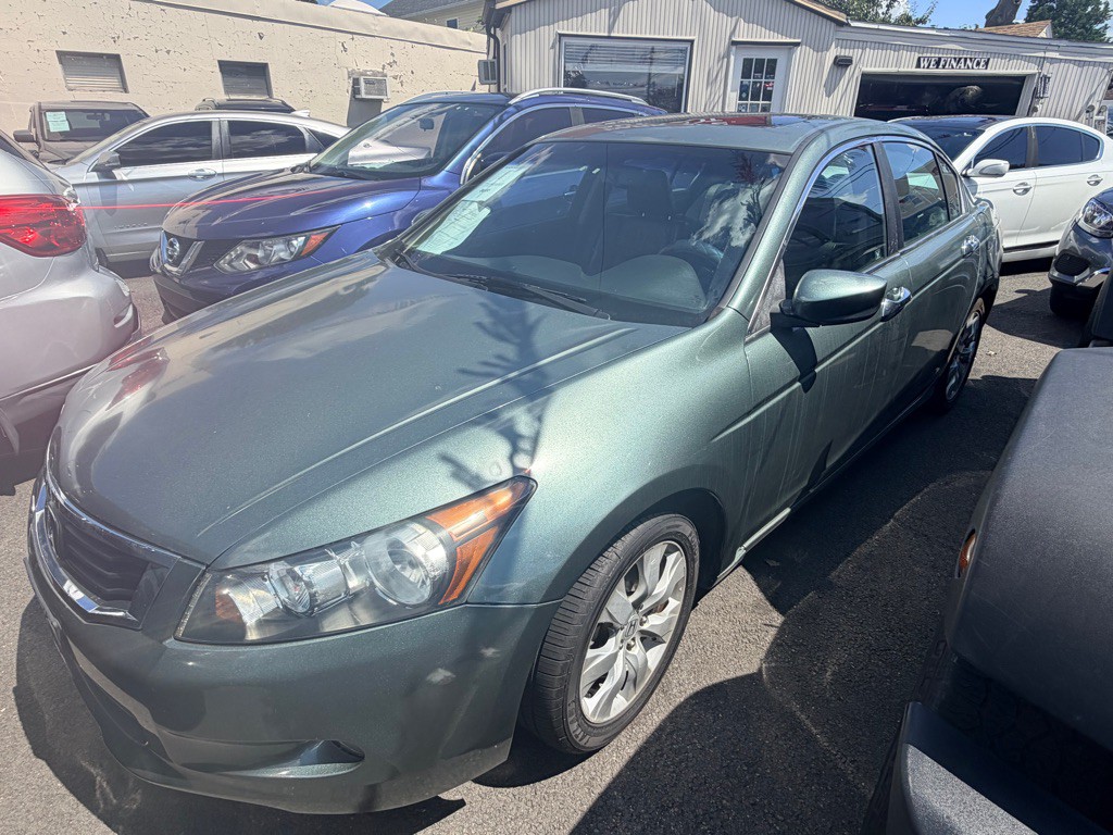 2009 Honda Accord Image 2