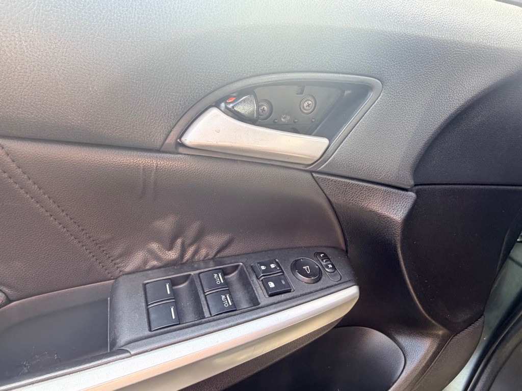 2009 Honda Accord Image 9