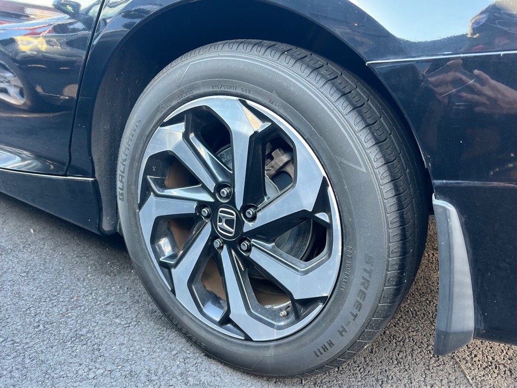 2018 Honda Accord Image 7