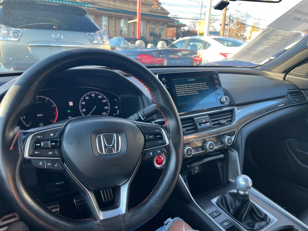 2018 Honda Accord Image 12
