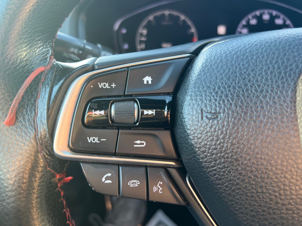 2018 Honda Accord Image 15