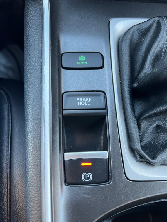 2018 Honda Accord Image 22