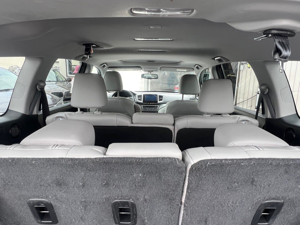 2017 Honda Pilot Image 8