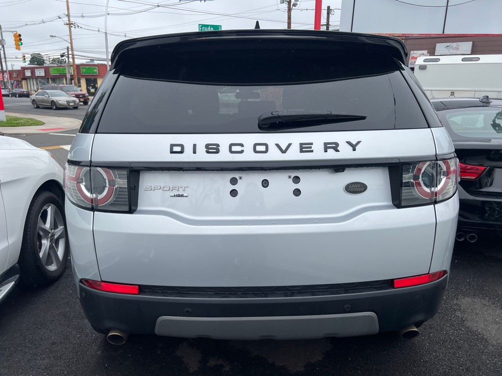 2017 Land Rover Discovery Sport Image 4