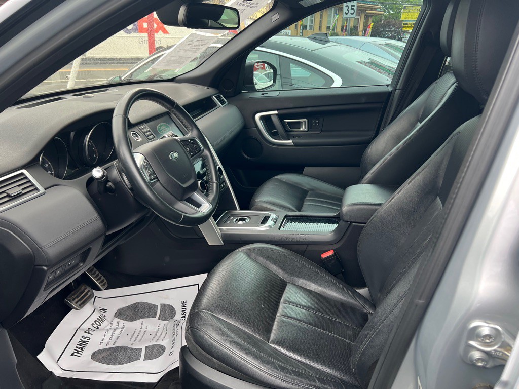 2017 Land Rover Discovery Sport Image 11