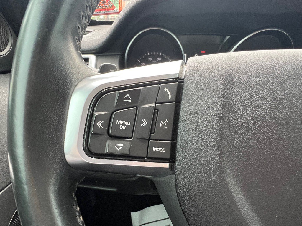 2017 Land Rover Discovery Sport Image 19