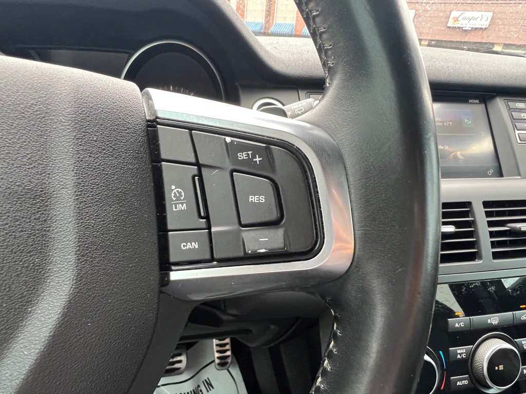 2017 Land Rover Discovery Sport Image 20