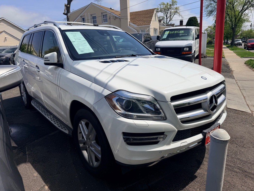 2016 Mercedes-Benz GL-Class Image 2