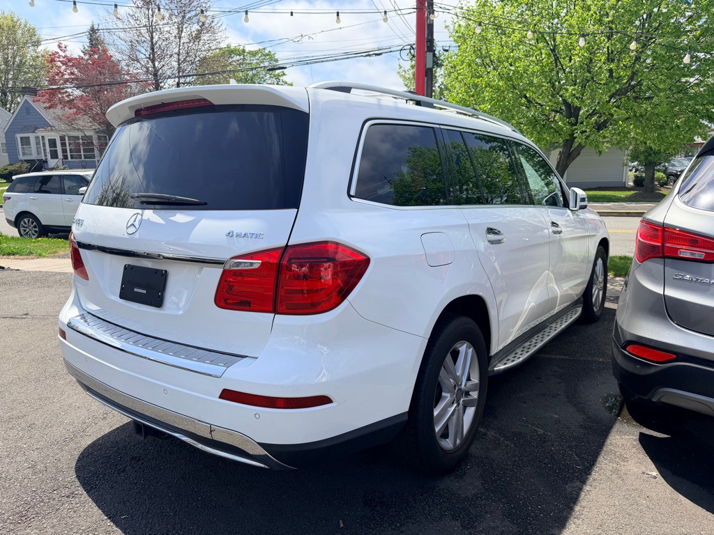 2016 Mercedes-Benz GL-Class Image 6